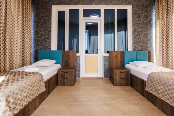 Улучшенный | эркер